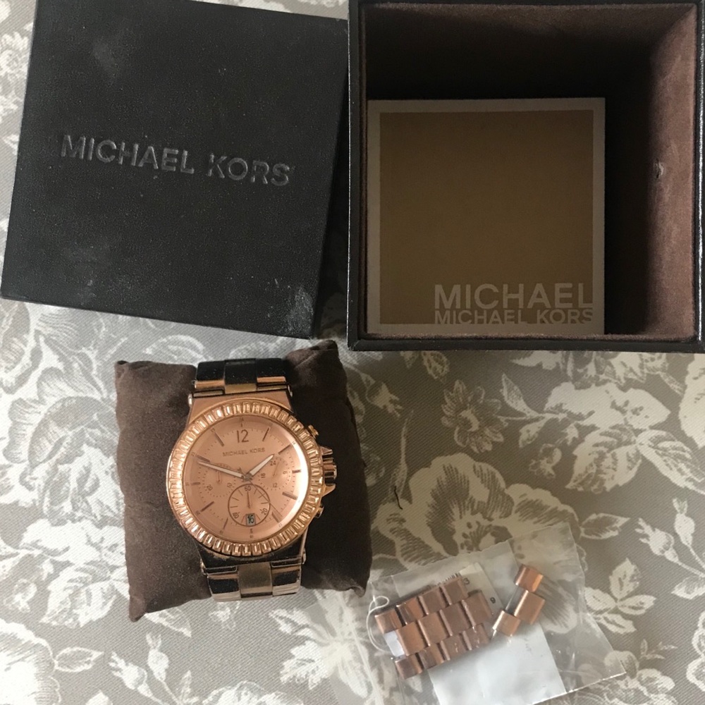 Michael Kors watch - Picture 2 of 5